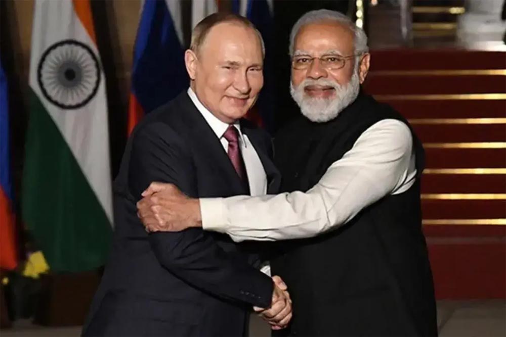 सलामत रहे दोस्ताना हमारा, पीएम मोदी और राष्ट्रपति पुतिन एक ही कार में हुए सवार; ट्रंप की बढ़ेगी टेंशन